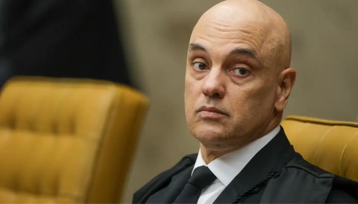  Moraes aumenta restrição para voos de drones na casa de Bolsonaro 